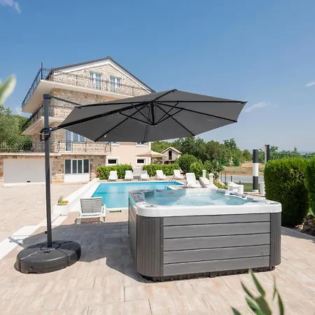 Lovely Home In Podbablje Gornje 펜션 Podbablje