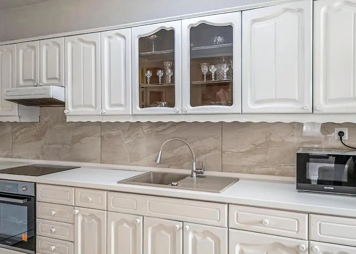 Lovely Home In Podbablje Gornje 펜션