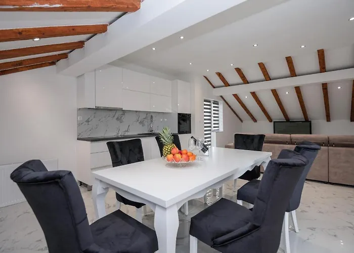 Lovely Home In Podbablje Gornje Podbablje