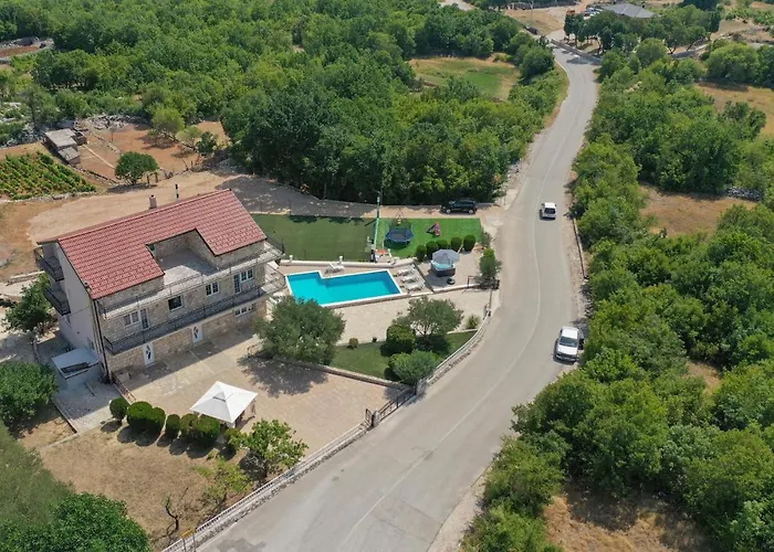 펜션 Lovely Home In Podbablje Gornje Podbablje