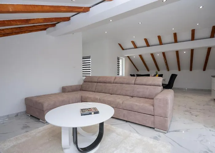 펜션 Lovely Home In Podbablje Gornje Podbablje