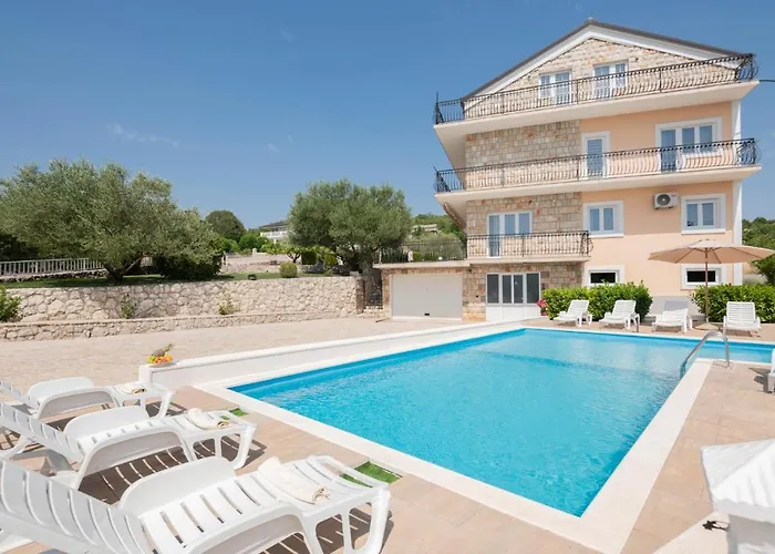 Lovely Home In Podbablje Gornje 펜션